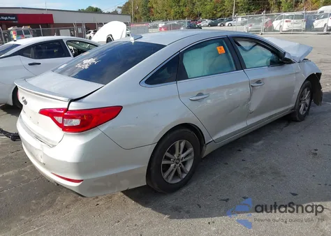 2017 Hyundai Sonata z USA, uszkodzony, nr VIN 5NPE24AF2HH535842